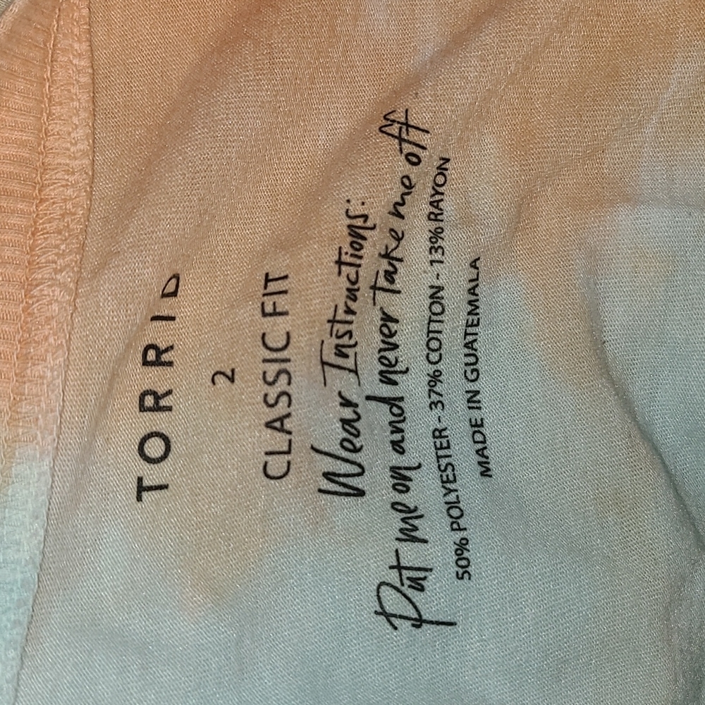 Torrid Top 2x - Picture 4 of 4